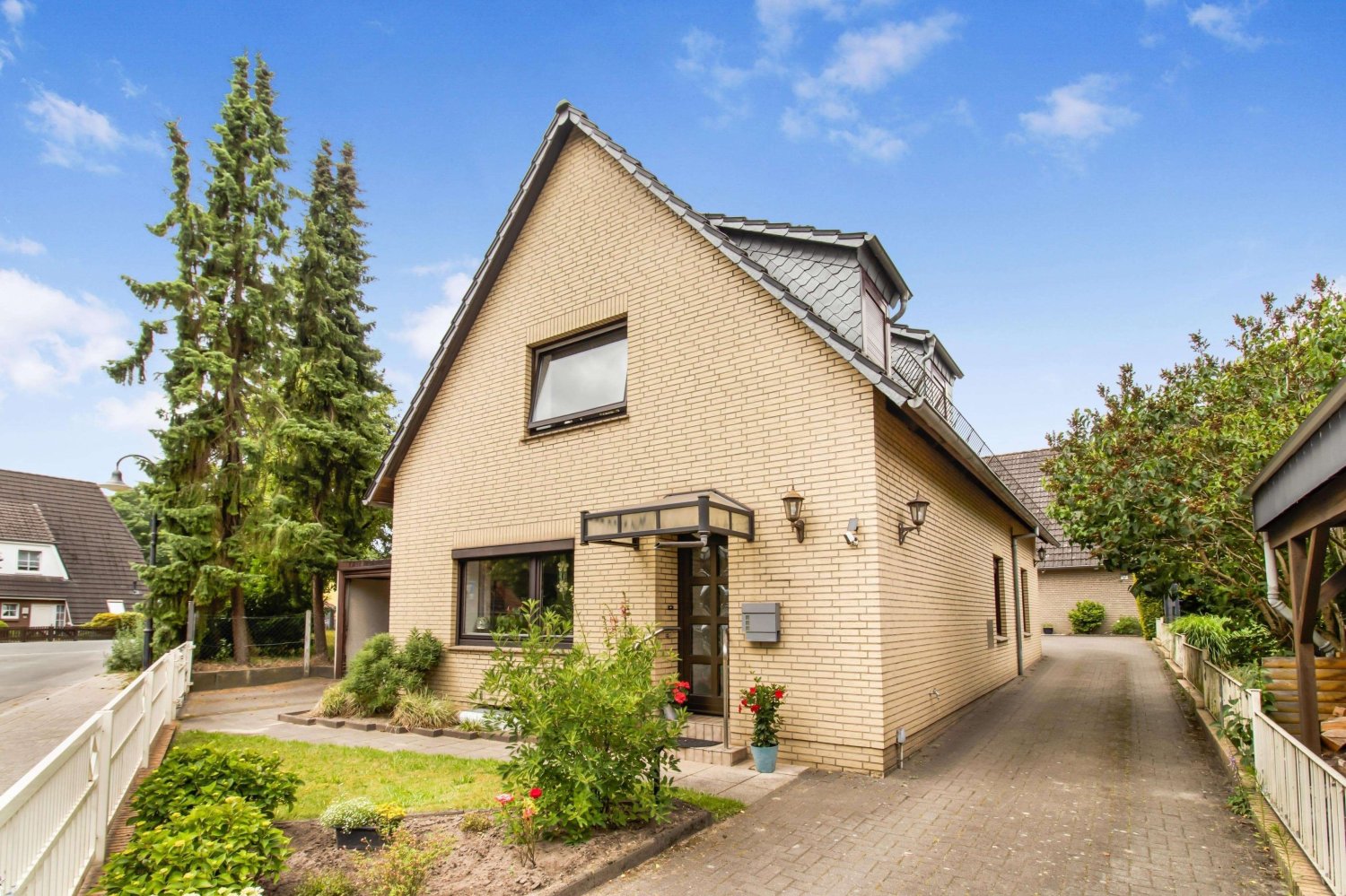 3 bedrooms Townhouse in Bremen, Germany No. 274054