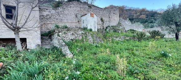 5 rooms House in Giffoni Valle Piana, Italy No. 27870 10