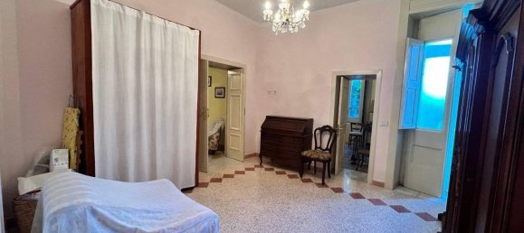 5 rooms House in Giffoni Valle Piana, Italy No. 27870 12