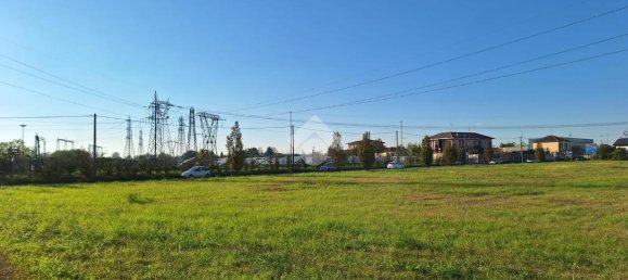  قطعة أرض في Magenta, Italy 11180متر مربع رقم 18047 3