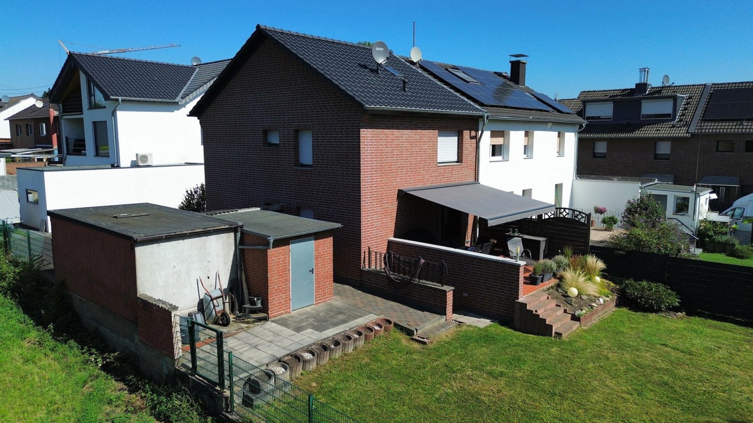 3 bedrooms Townhouse in Rhein-Erft, Germany No. 352236