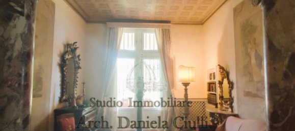 4 bedrooms Apartment in Florence, Italy No. 148001 22