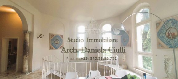 4 bedrooms Apartment in Florence, Italy No. 148001 26