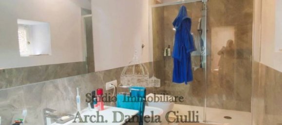 4 bedrooms Apartment in Florence, Italy No. 148001 32