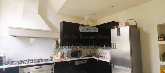 4 bedrooms Apartment in Florence, Italy No. 148001 35