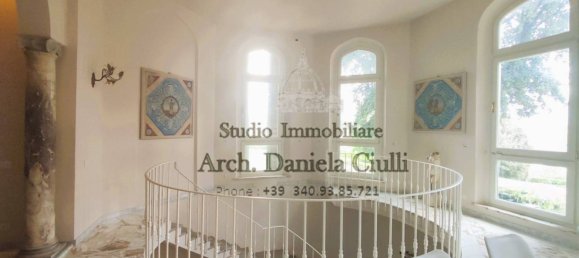 4 bedrooms Apartment in Florence, Italy No. 148001 15