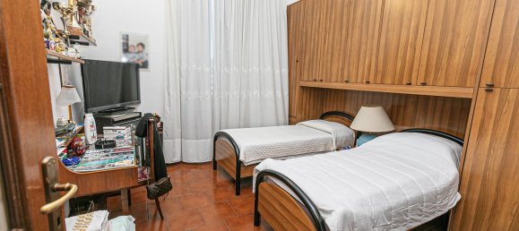 8 rooms Apartment in Genoa, Italy No. 299793 21