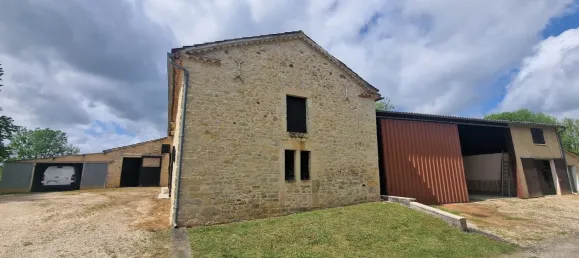 3 bedrooms House in Luzech, France No. 351917 15