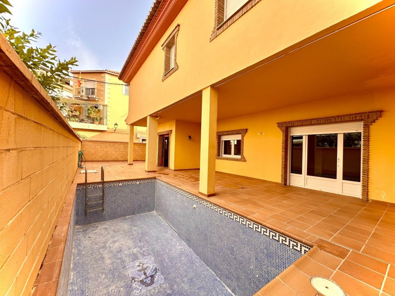 4 غرف نوم منزل في Granada, Spain رقم 146028