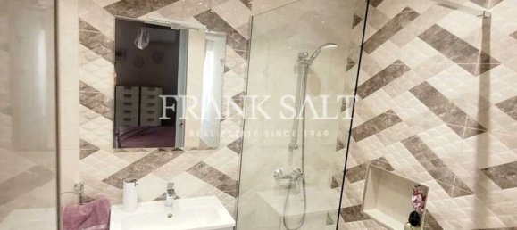 Apartamento de 2 dormitorios en Saint Paul's Bay, Malta No. 8120 8