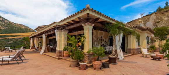 Вилла с 4 спальнями в Малага, Испания № 105446 58