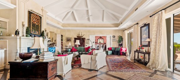 Вилла с 4 спальнями в Малага, Испания № 105446 15