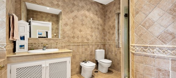 Вилла с 4 спальнями в Малага, Испания № 105446 46