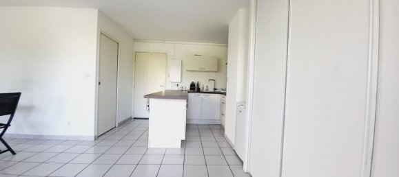 Studio in Toulouse, France No. 292109 3