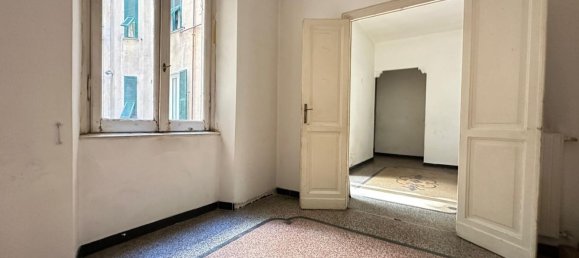 6 bedrooms Apartment in Genoa, Italy No. 325159 5