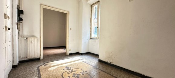 6 bedrooms Apartment in Genoa, Italy No. 325159 2