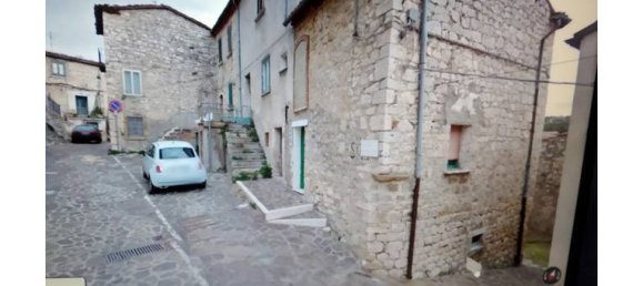 5 rooms House in Castropignano, Italy No. 319670 2