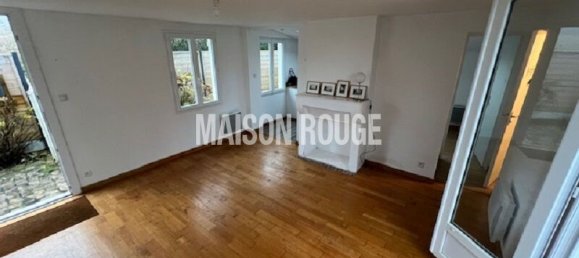 2 bedrooms House in Saint-Malo, France No. 362578 3