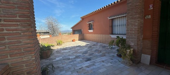 3 bedrooms House in Alhaurin el Grande, Spain No. 135882 10