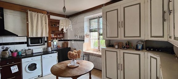 5 bedrooms House in La Chapelle-d'Angillon, France No. 77022 9