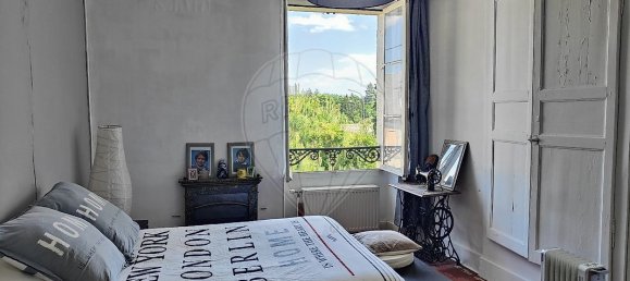 5 bedrooms House in La Chapelle-d'Angillon, France No. 77022 16