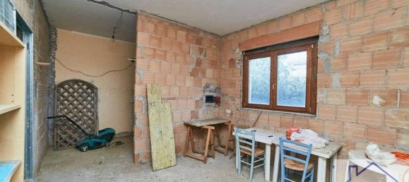 4-Zimmer Wohnung in Rome, Italy, Nr. 34693 10