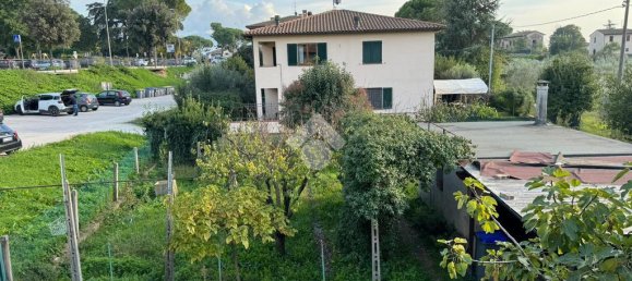 4 Schlafzimmer Haus in Spello, Italy, Nr. 73321 25