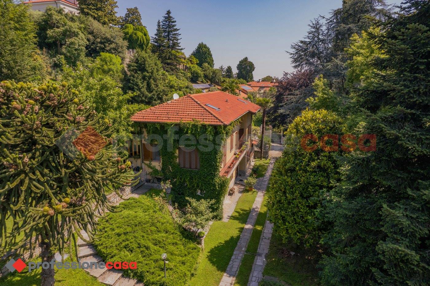 14 rooms Villa in Pinerolo, Italy No. 212365