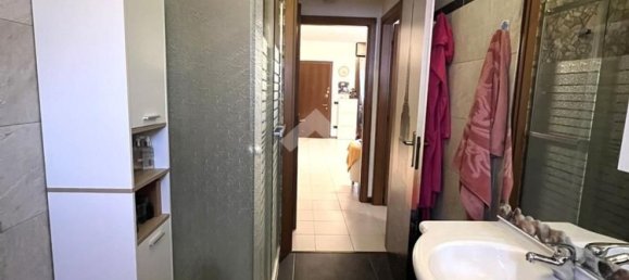 Apartamento de 2 divisões em Carugate, Italy N.º 5018 33