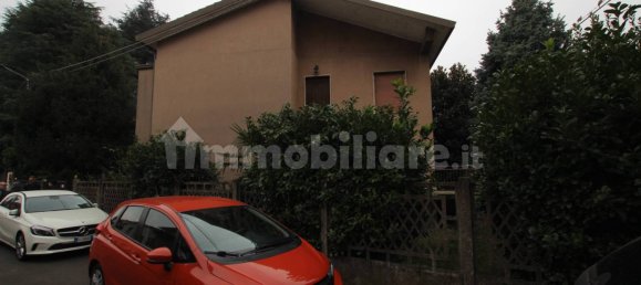 3 bedrooms Villa in Gerenzano, Italy No. 354851 6