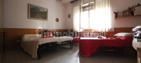 3 bedrooms Villa in Gerenzano, Italy No. 354851 10