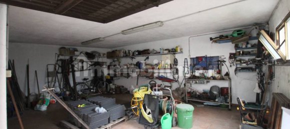 3 bedrooms Villa in Gerenzano, Italy No. 354851 17