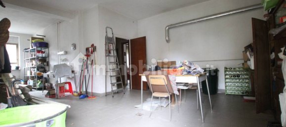 3 bedrooms Villa in Gerenzano, Italy No. 354851 16