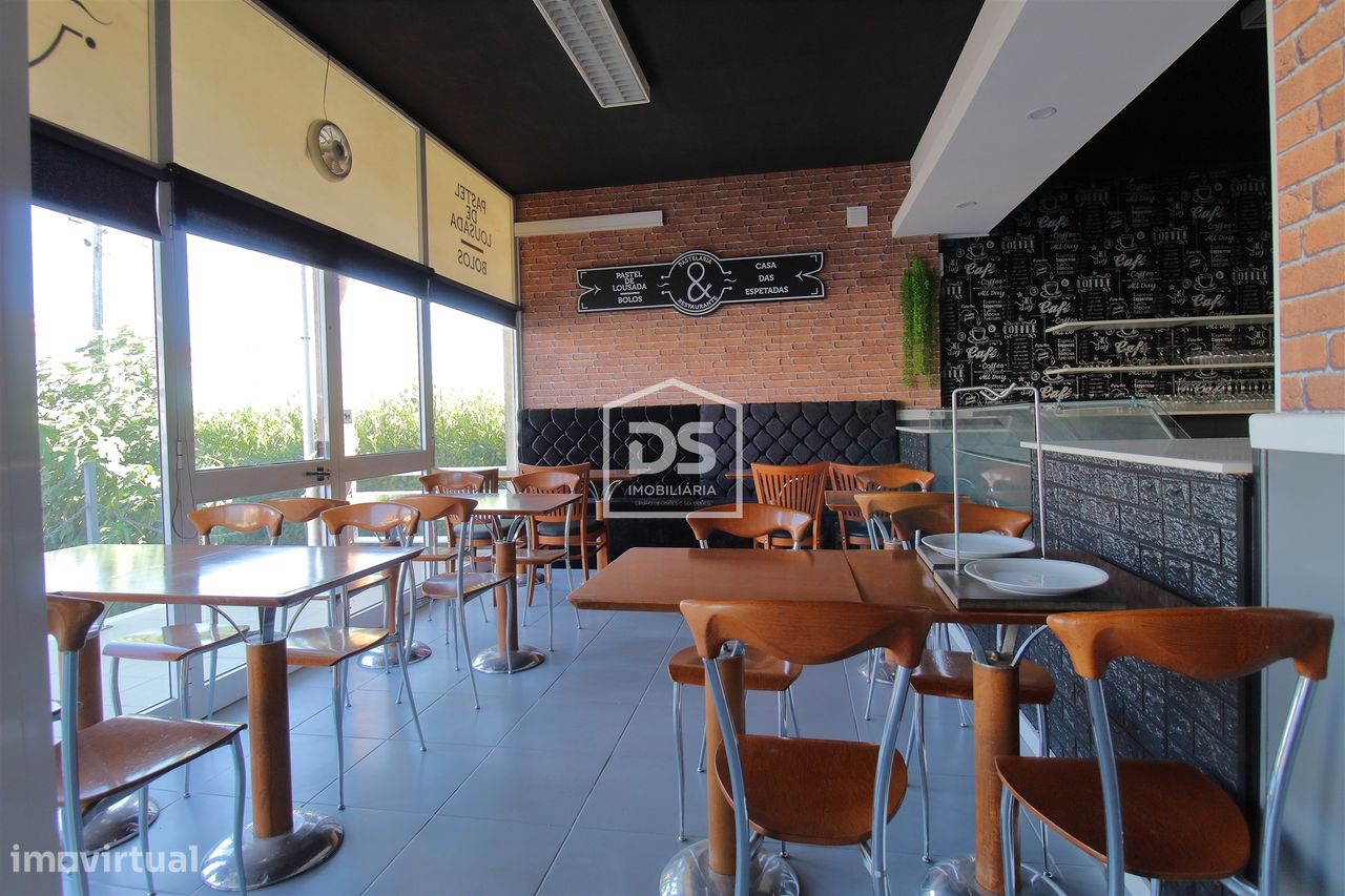 Коммерческая недвижимость 106м² в Лозада, Португалия № 293876