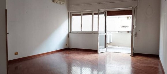 Apartamento de 3 habitaciónes en Palermo, Italy No. 267523 3