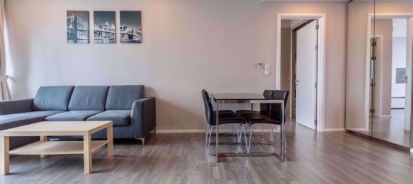 Кондоминиум  с 2 спальнями в Клонг Тоэй, Таиланд № 10038 3