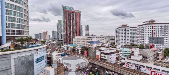 Кондоминиум  с 2 спальнями в Клонг Тоэй, Таиланд № 10038 18