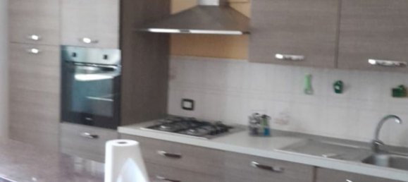 5 rooms House in Crucoli, Italy No. 254911 4