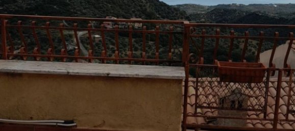 5 rooms House in Crucoli, Italy No. 254911 5