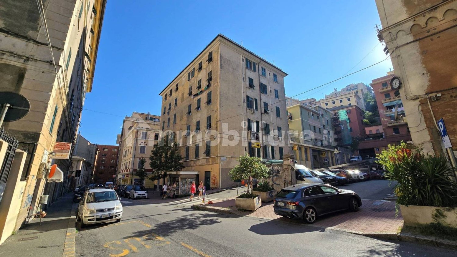 Imóvel comercial de 4 divisões em Genoa, Italy N.º 353330