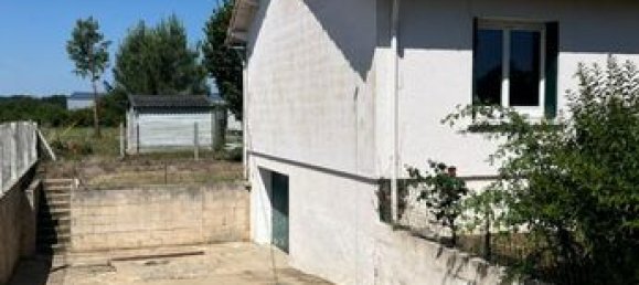 2 Schlafzimmer Haus in Vienne, France, Nr. 316014 9