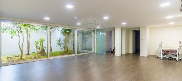 6 bedrooms House in Vila Nova de Gaia, Portugal No. 182565 27