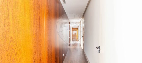 6 bedrooms House in Vila Nova de Gaia, Portugal No. 182565 18