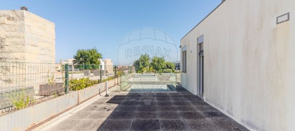 6 bedrooms House in Vila Nova de Gaia, Portugal No. 182565 25