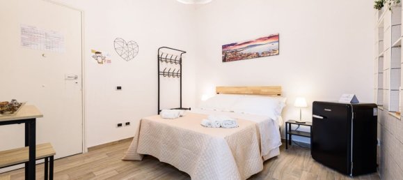 1 Schlafzimmer Wohnung in Naples, Italy, Nr. 336319 9