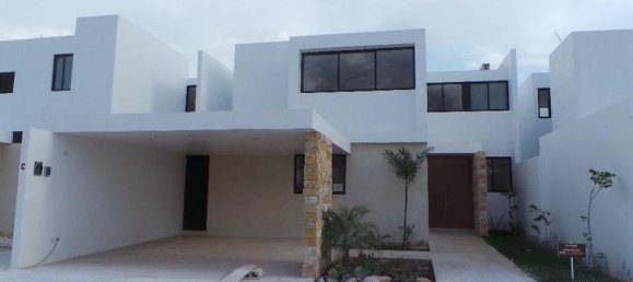 4 bedrooms House in Merida, Mexico No. 83132 2