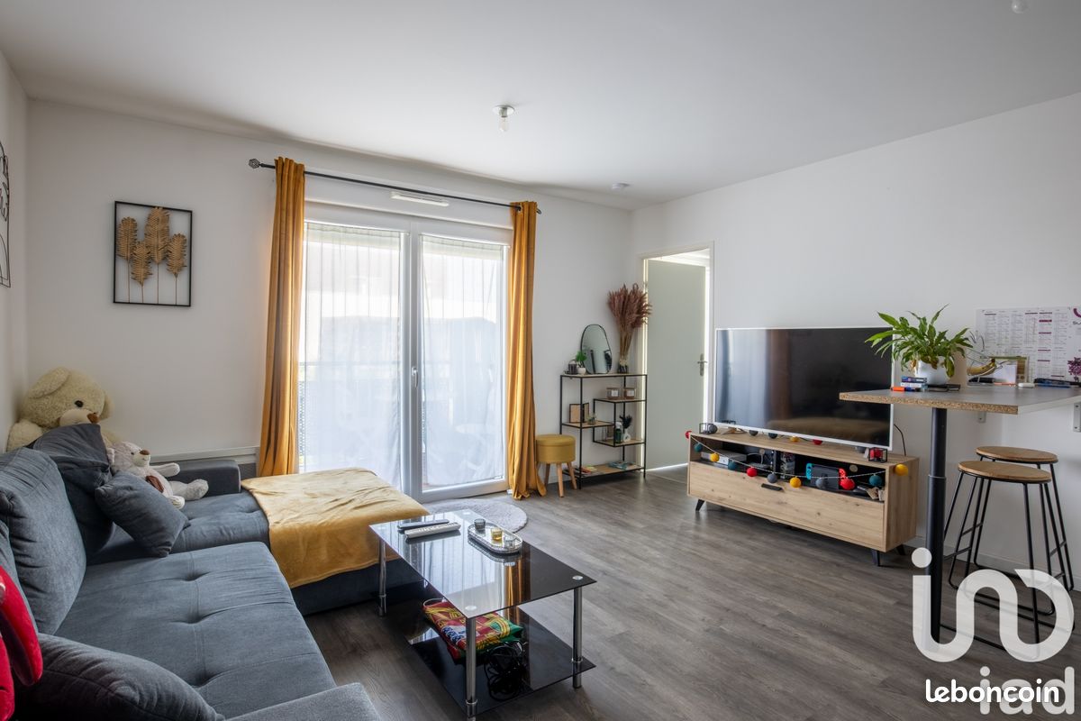 1 bedroom Apartment in Ingre, France No. 250909