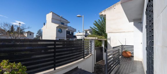 4 bedrooms House in Huetor Vega, Spain No. 168893 4