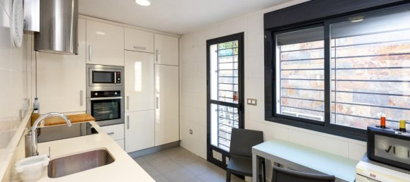 4 bedrooms House in Huetor Vega, Spain No. 168893 13