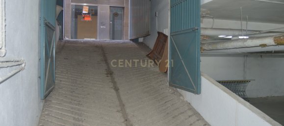 Гараж 393м² в Гранада, Испания № 75913 13